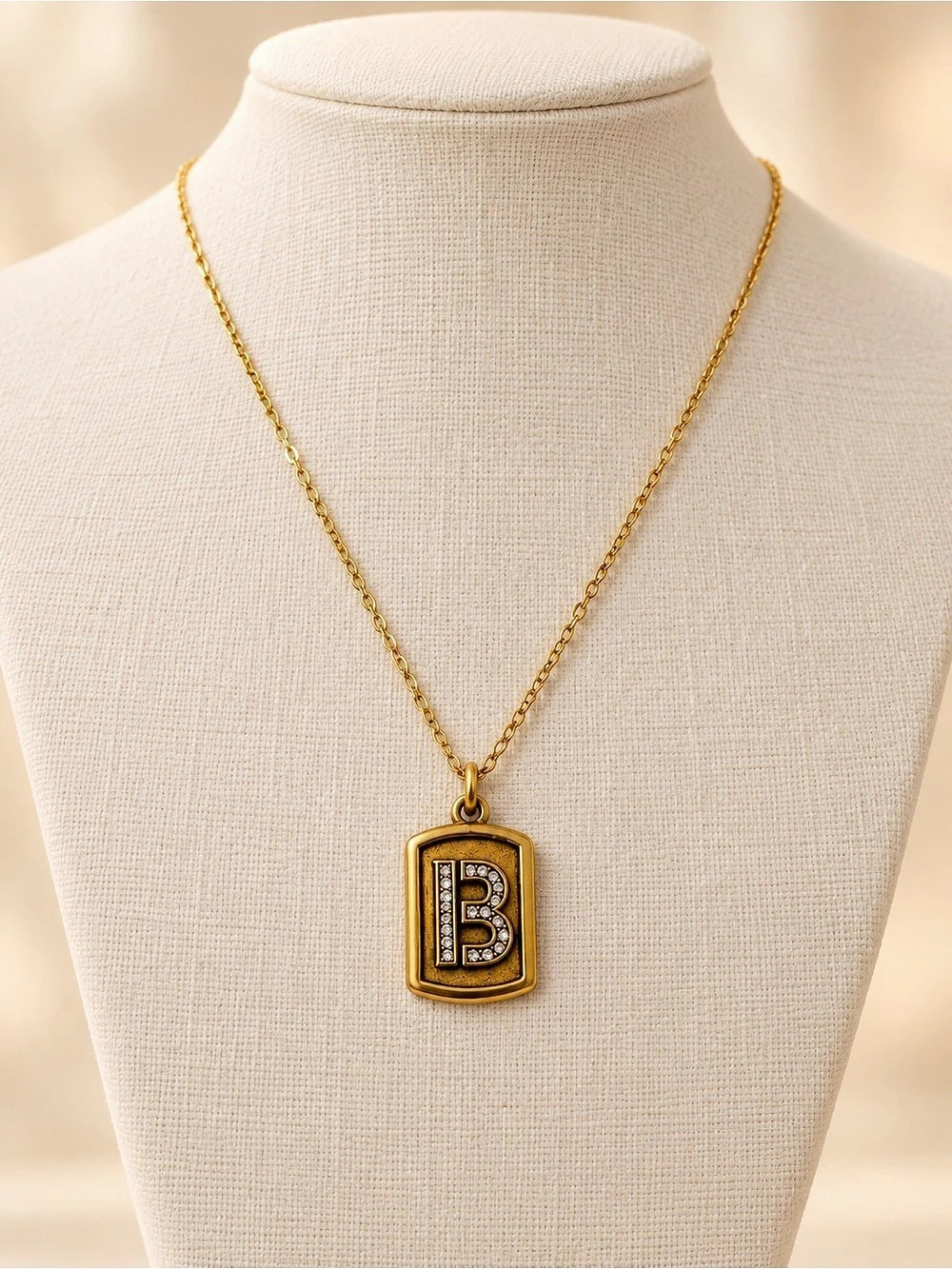 Gold-Tone B Pendant Necklace 304